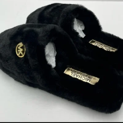 MIĘCIUTKIE KLAPKI MICHAEL KORS